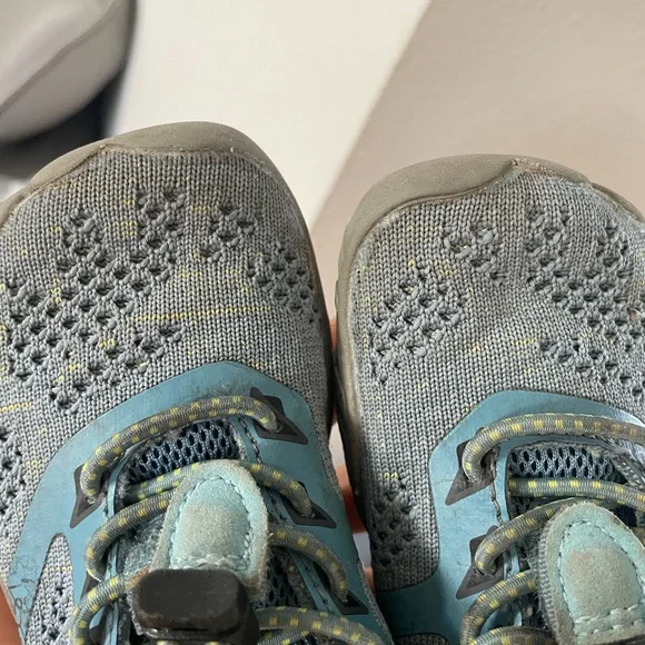 Toddler wide toe barefoot shoe blue and yellow - Picture 8 of 10